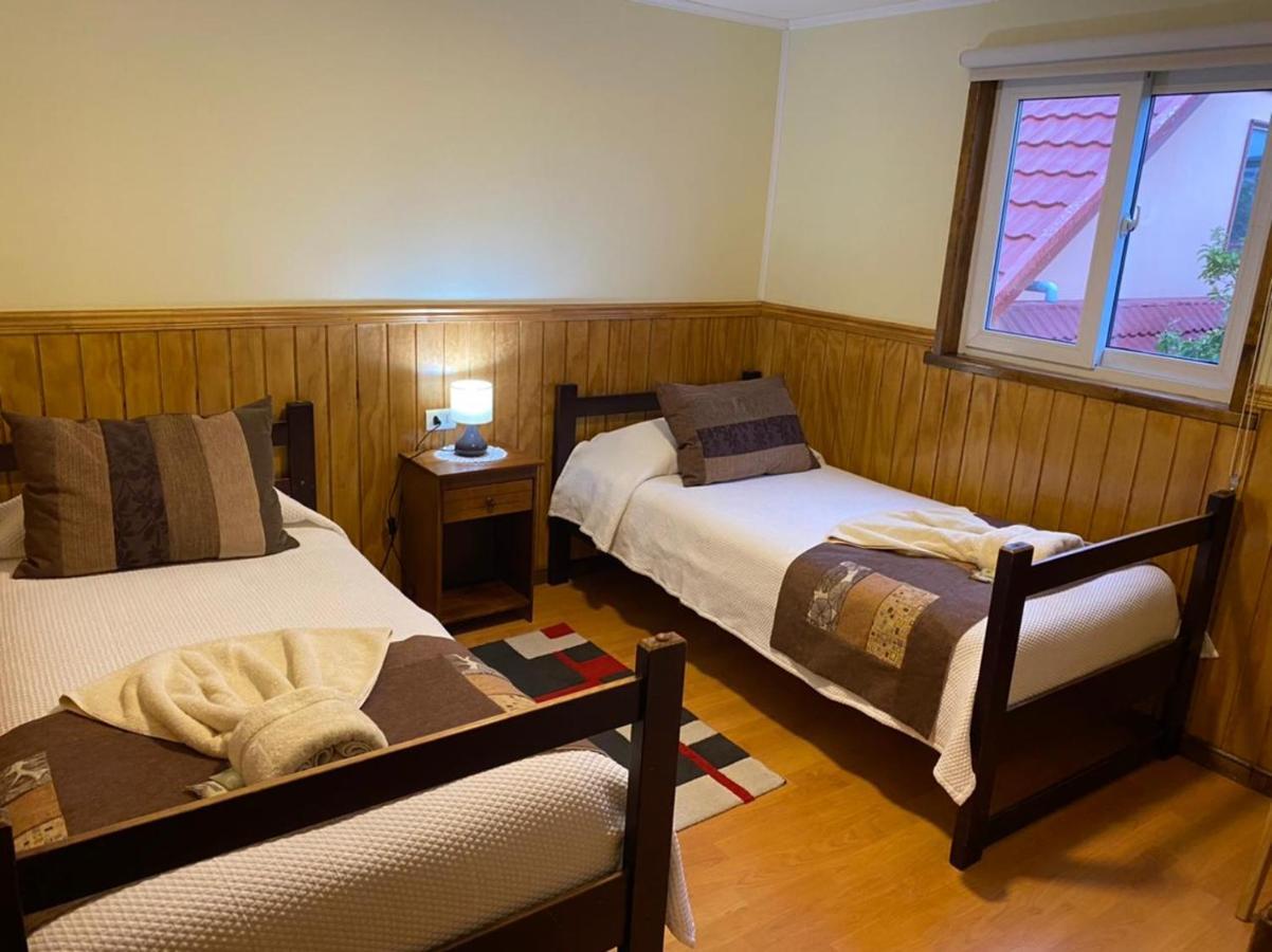 Hostal America En Puerto Natales Buitenkant foto