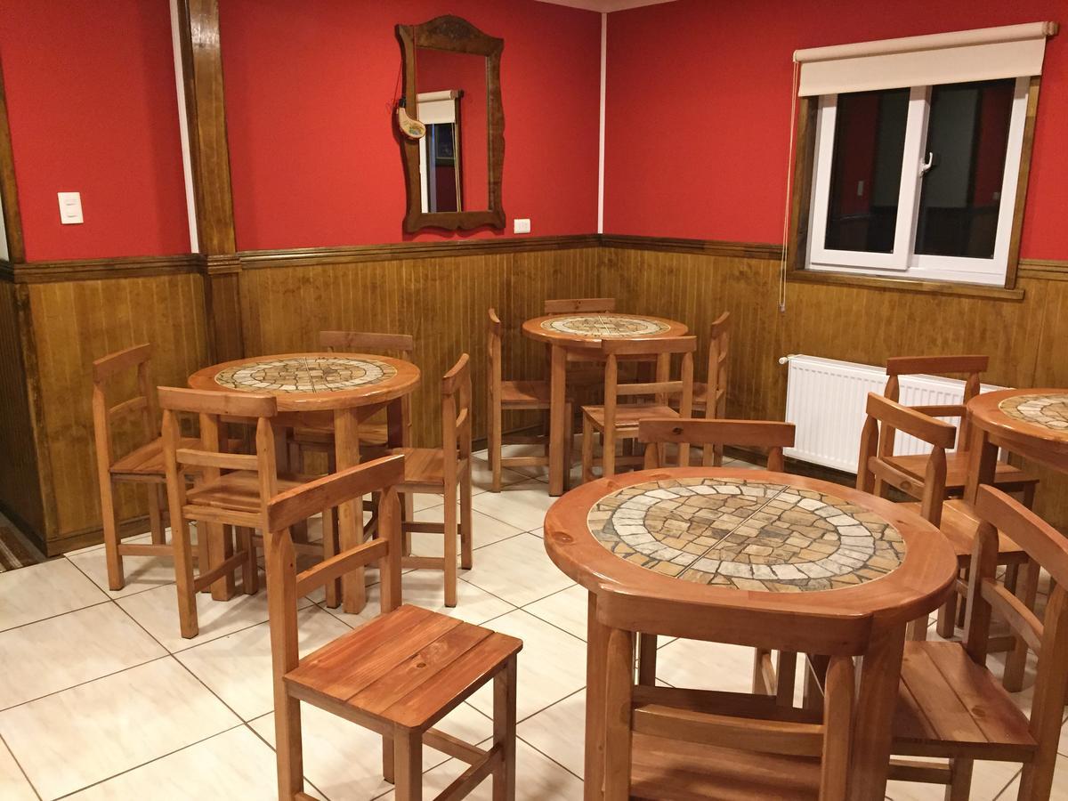 Hostal America En Puerto Natales Buitenkant foto