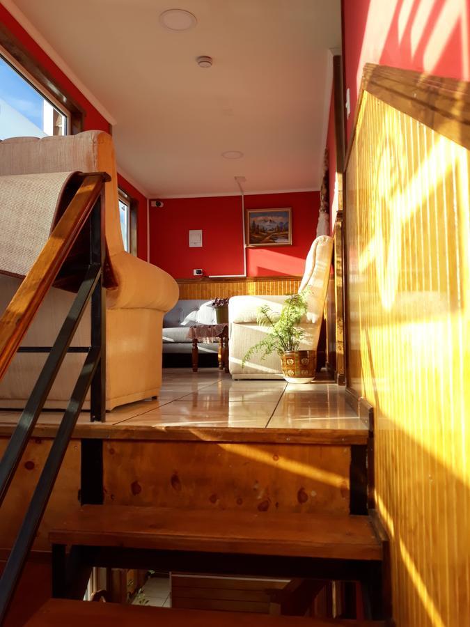 Hostal America En Puerto Natales Buitenkant foto